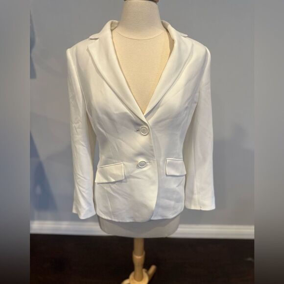 Jackets & Blazers - Basler Women's Matching Suit Set (Blazer & Matching Pants Set) Size 40